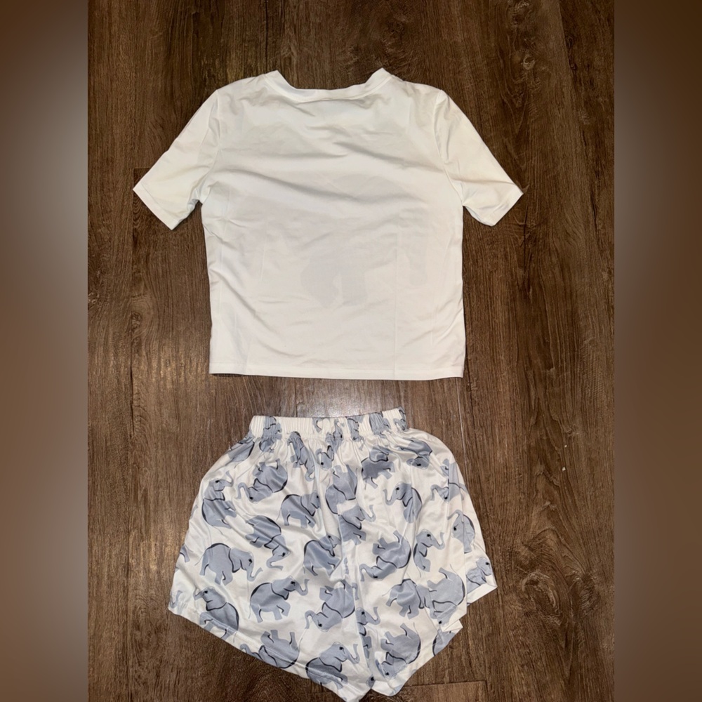 Sleepwear Set - Picture 2 of 4